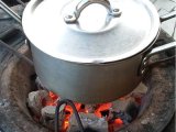 Experts discredit myth that gas stoves ruin food flavour